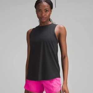Lululemon balck tank